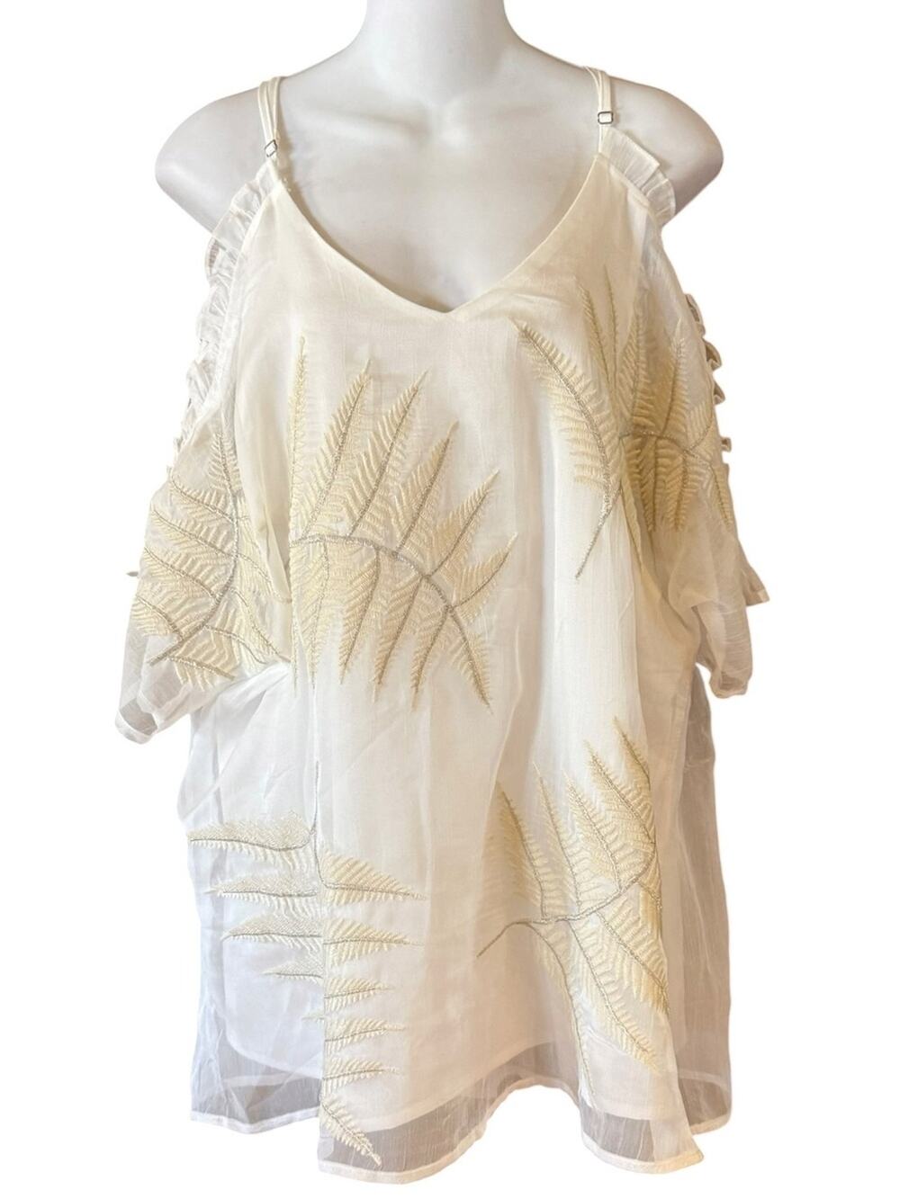 BKE Gimmicks Women’s Large Cream Embroidered Cold-Shoulder V-Neck Women's Top